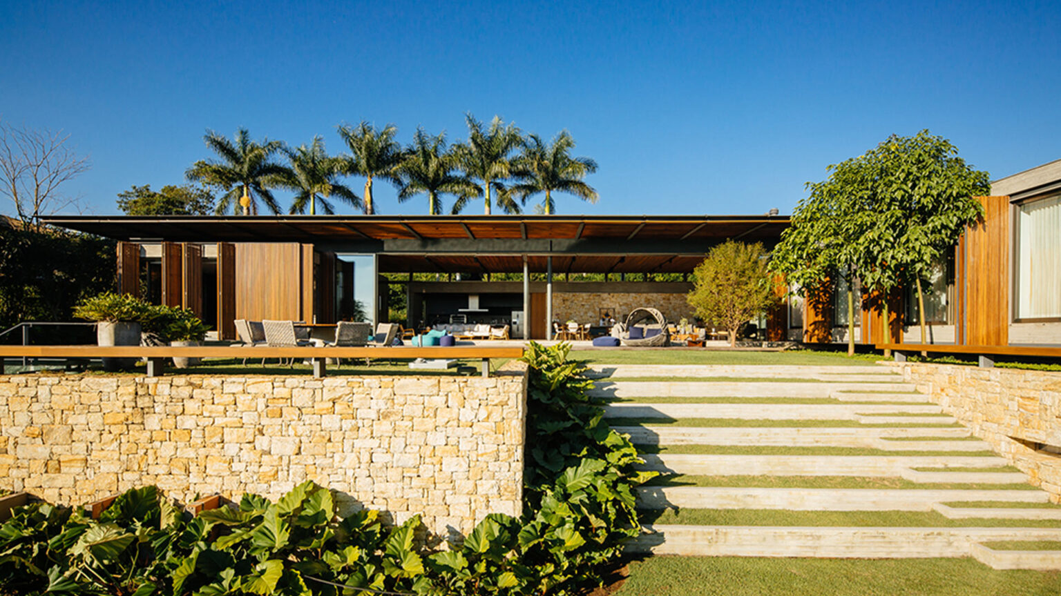 Residência W270 / São Paulo Arquitetos + Fabio Jorge Arquitetura. Foto: © Pedro Kok